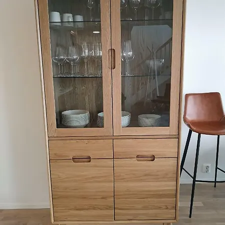 Luxury Penthouse In The City! דירה *