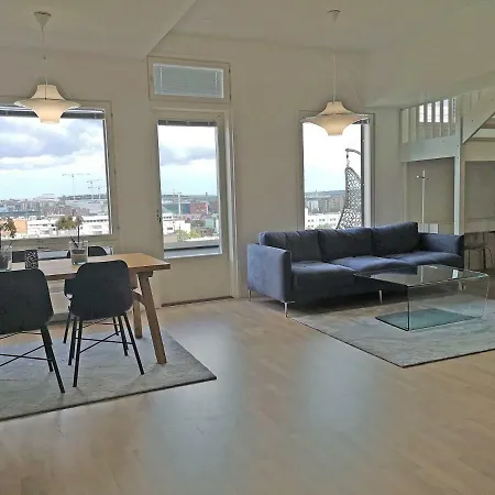Luxury Penthouse In The City! * טמפרה