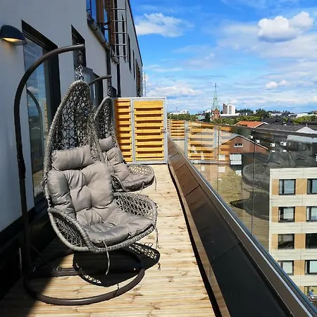 Apartment Luxury Penthouse In The City!